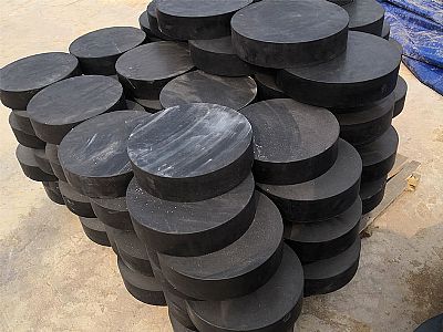 临湘市板式橡胶支座由若干层橡胶片与薄钢板经加压硫化